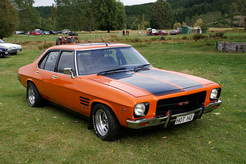 1974 HQ HOLDEN MONARO Drag Racing was held at Lawrence this Easter weekend
