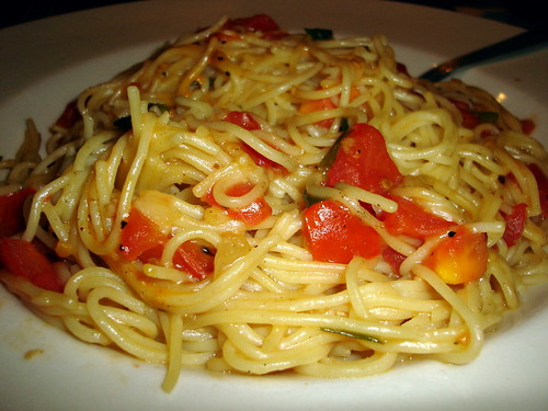 Angel Hair Pasta with Garlic and Tomatoes