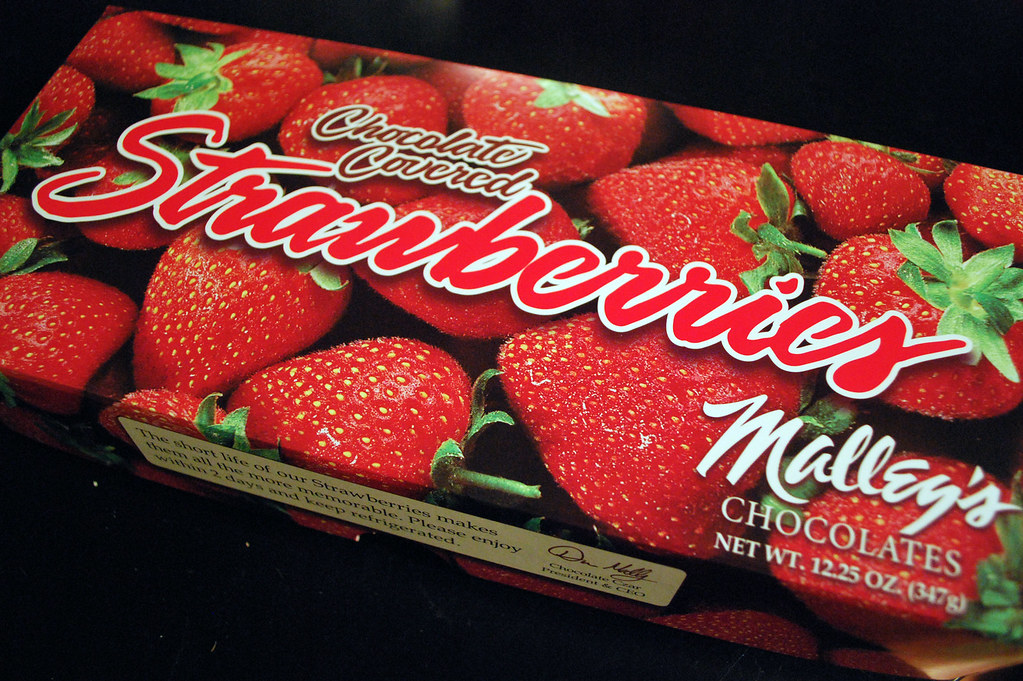 Chocolate Strawberries Box