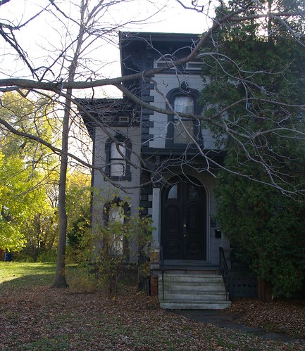 Italianate house with a possible Greek Revival wing