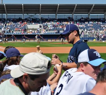 Niemann flirts with no-hitter as Rays sweep doubleheader from Twins