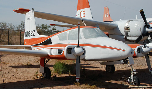 Cessna 310 N155G Pima 111109