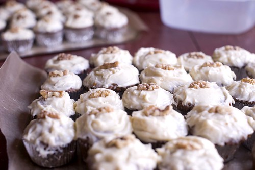 cupcakes with walnuts