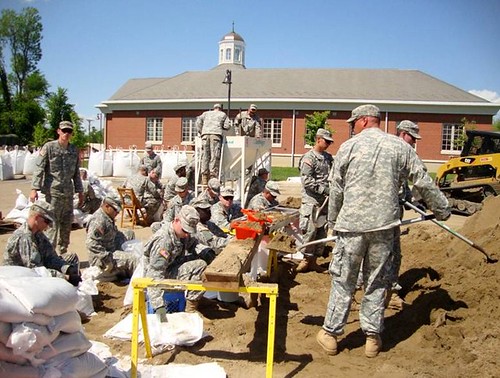 Kentucky Guard engineers flood mission sandbags