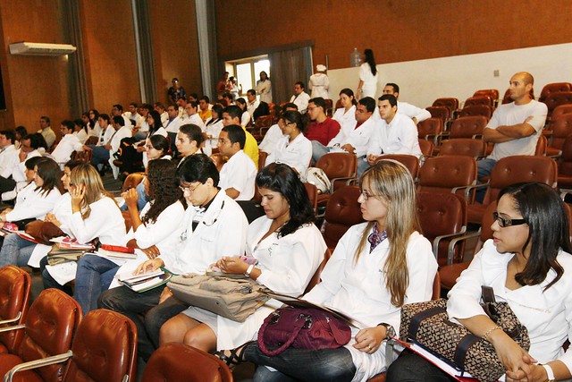 Hospital Roberto Santos recebe novos médicos residentes