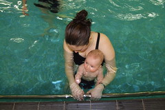 Baby Swimming - Holding on