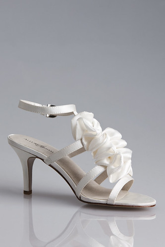 Silk materials and accessories for bridal shoes.