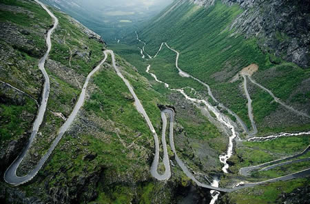 jalan paling maut di dunia