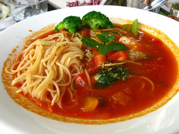 red sause seafood spaghetti.JPG3