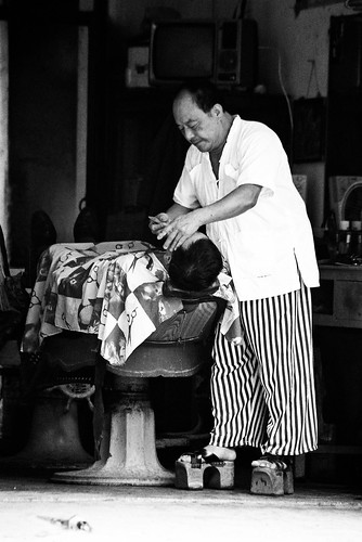 Yangshuo barber