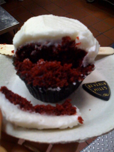 Sprinkles Cupcakes Beverly Hills vegan red velvet cupcake