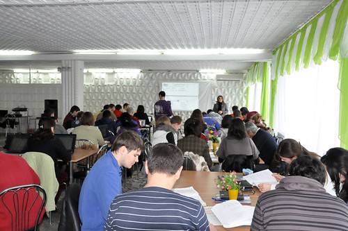 Năstica Filat enseigne à la session d'hiver"Planification du temps" 2010, au sanatorium Codru du Hârjăuca, Călăraşi. 