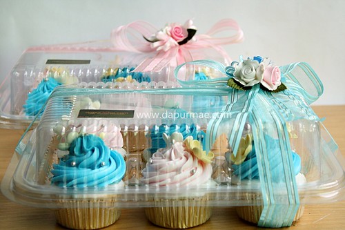 Blue & pink cupcakes