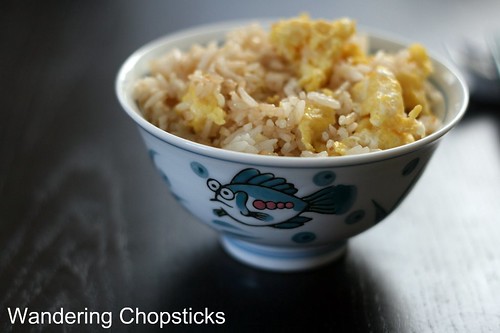 Com Chien Toi Trung (Vietnamese Garlic Fried Rice with Eggs) 2