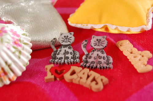 Cat buttons (Photo by iHanna - Hanna Andersson)