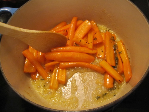 making glazed carrots