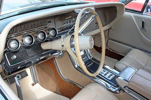  1966 Ford Thunderbird Convertible (4 of 6) 