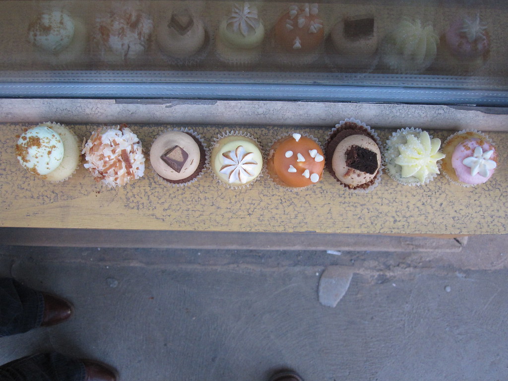mini cupcake lineup