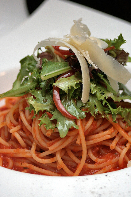 Spaghetti With Mediterranean Tomato Sauce, Olive Oil and Parmesan