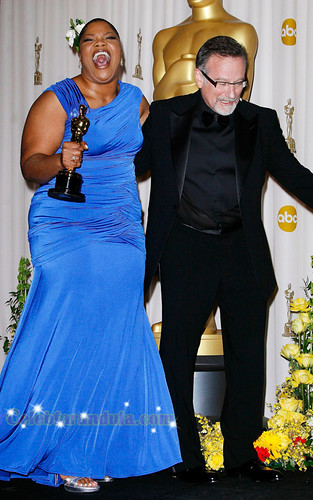 Best Supporting Actress Oscar winner Mo'Nique with Robin Williams