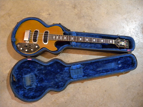 les paul bass. 1971 Gibson Les Paul Triumph