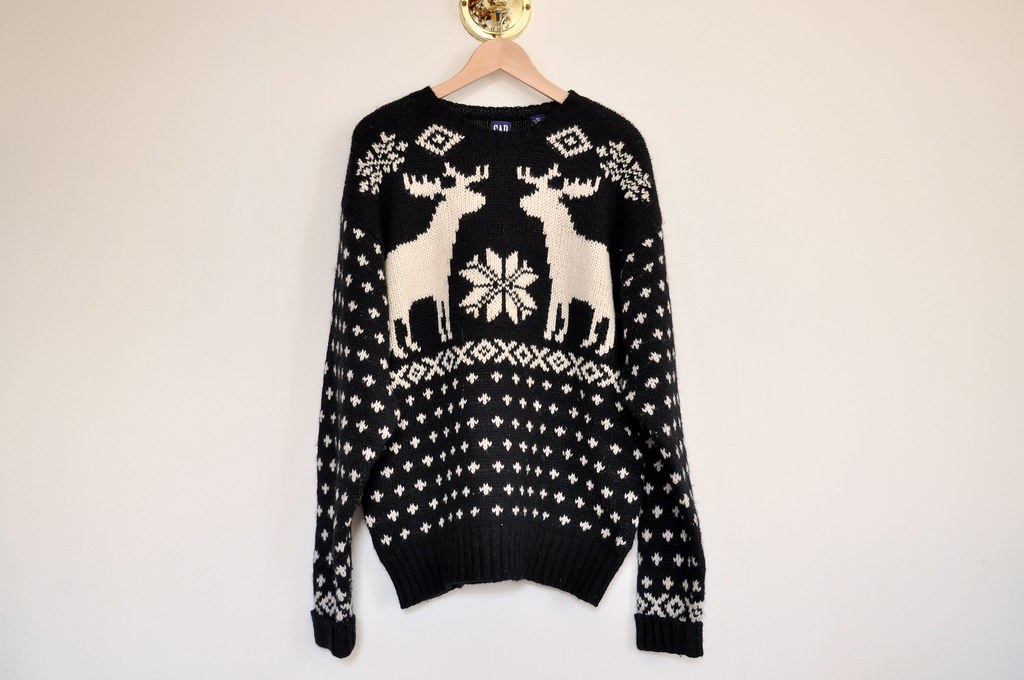 vintage oversized gap reindeer sweater
