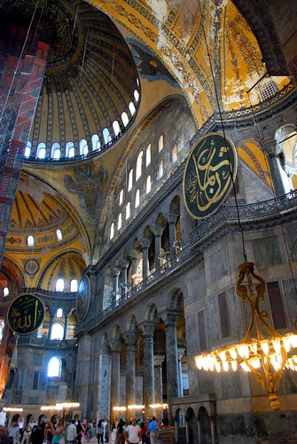 an attempt to capture the vastness of the interior space in the haghia sophia (aya sofya), istanbul