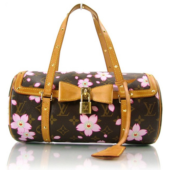 村上隆為Louis Vuitton 設計的「櫻花 (Cherry Blossom)」圓筒包