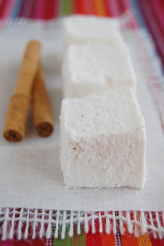 Cinnamon marshmallows / Marshmallows de canela
