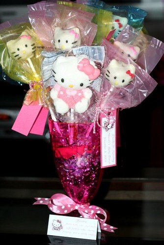 My friend actually made these Hello Kitty favors, they were adorable!
