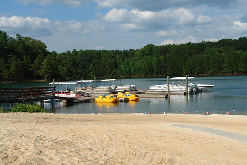 Beach and boat rentals at Smith Mountain Lake State Park