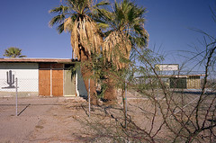 abandoned motel in Salton City (by: John Brownlow, creative commons license)