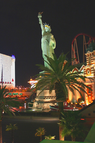 new york new york statue of liberty las vegas. replica Statue of Liberty, New York New York, Las Vegas