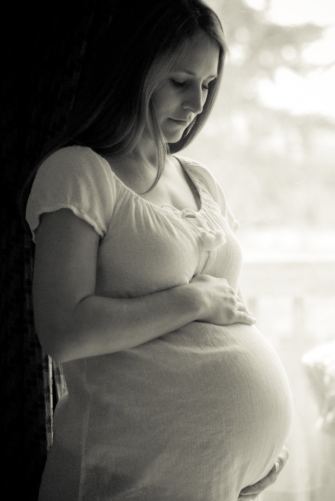 Renton Pregnancy Photographer