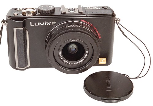 desinfecteren invoer achterzijde Panasonic Lumix DMC-LX3 - Camera-wiki.org - The free camera encyclopedia