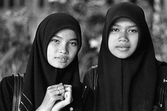 Young Muslim Girls - Bangkok, city of angels