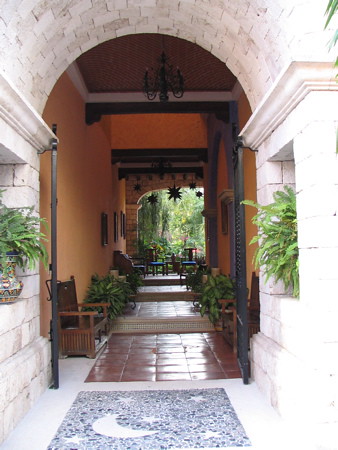 Hotel Lunita on 5th Ave, Playa del Carmen, a quiet oasis