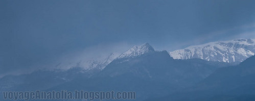 Summit at Taurus Mountains by voyageAnatolia.blogspot.com