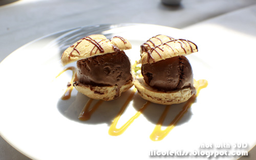 chocolate ice cream puffs