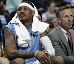 Mike Dunlap with Carmelo Anthony