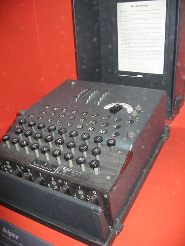 Enigma Machine (3 Rotor)