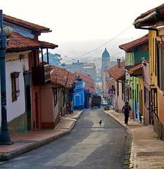 a picturesque street in Bogota (by: Tijs Swinkels, creative commons license)