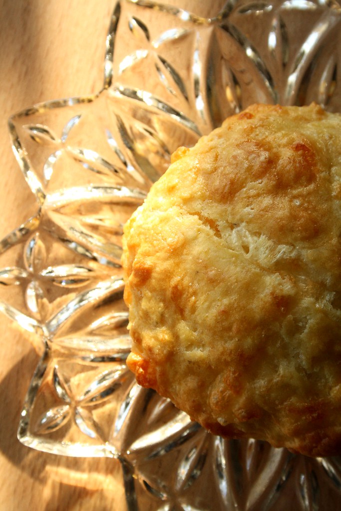 Lynn Crawford's Cheddar Cheese Biscuits