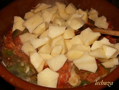 Marmitako de salmón-añadir patatas
