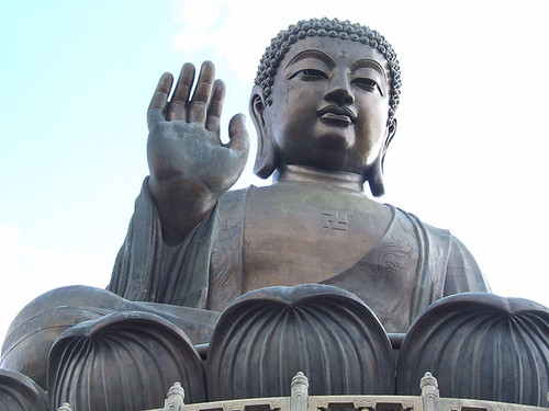 HongKong Thiên Đàn Đại Phật (From: Chinese Net) by you.
