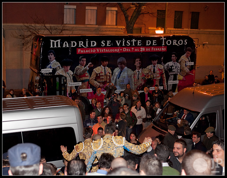 Madrid-se-viste-de-toros