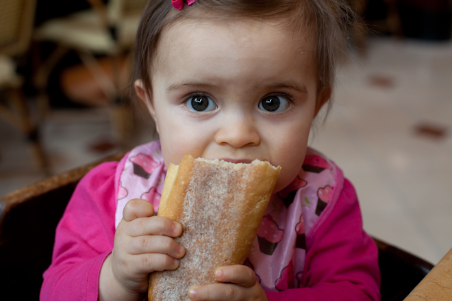 Gigi and the Bread