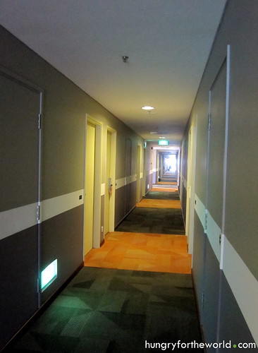 ibis bencoolen hallway