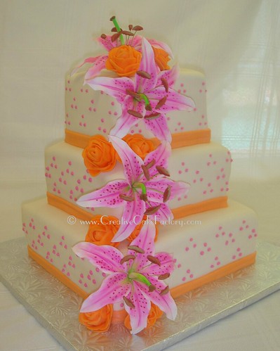 stargazer lily wedding. Stargazer Lily Wedding Cake