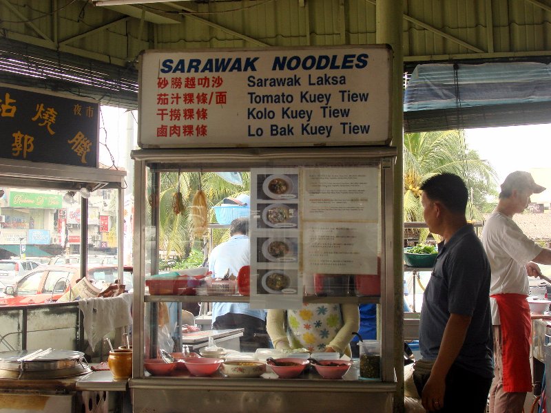 sarawak noodles stall